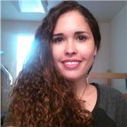 Professora de Biologia. Ensina crianças, jovens e adultos